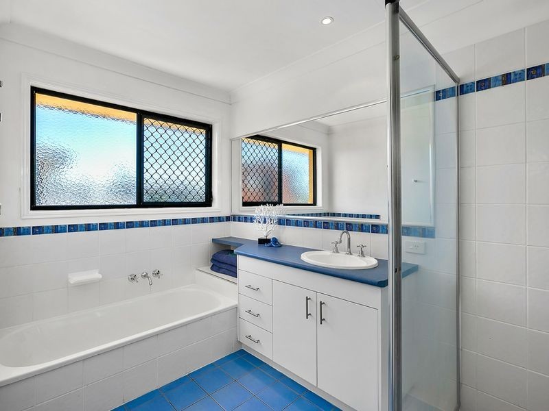 34 Torquay Road, Redland Bay QLD 4165