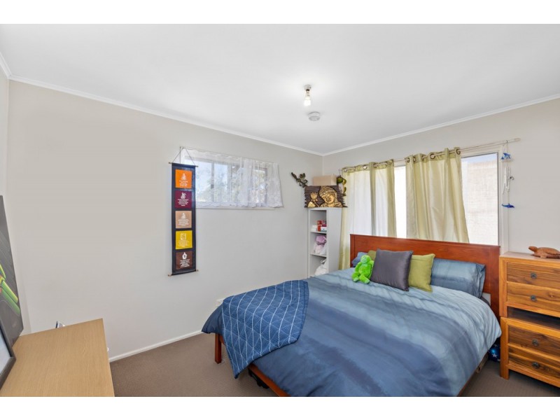 10 Clare Avenue, Wynnum West QLD 4178