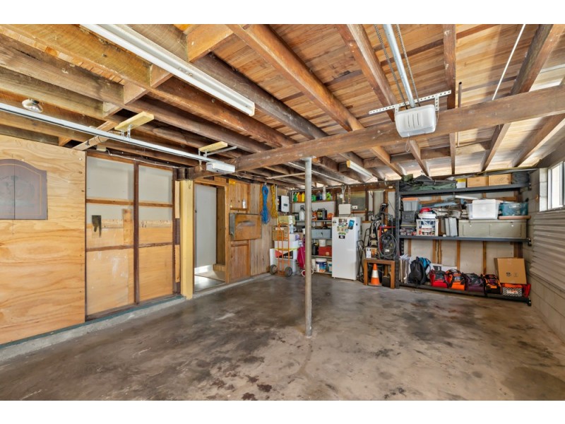 10 Clare Avenue, Wynnum West QLD 4178