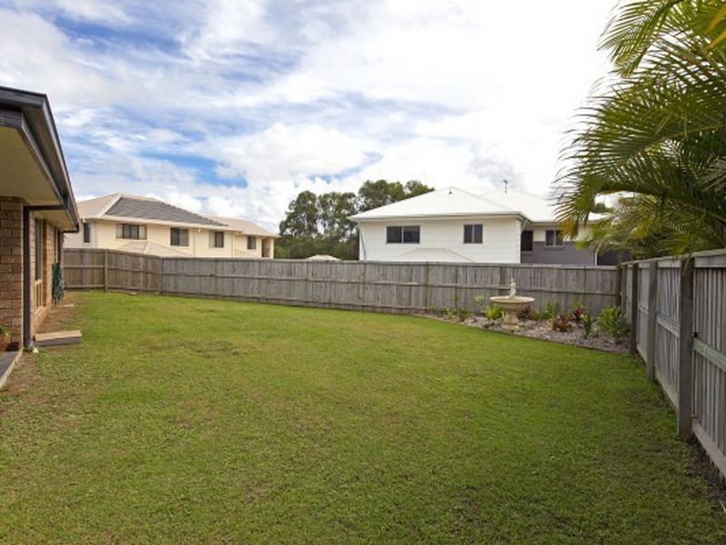 10 Ebony Crescent, Redland Bay QLD 4165