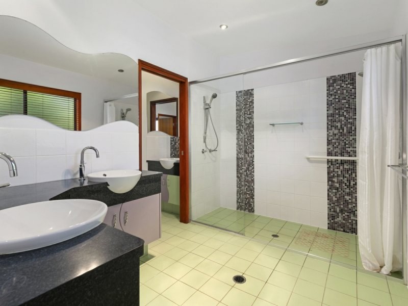 126 – 130 Ziegenfusz Road, Thornlands QLD 4164