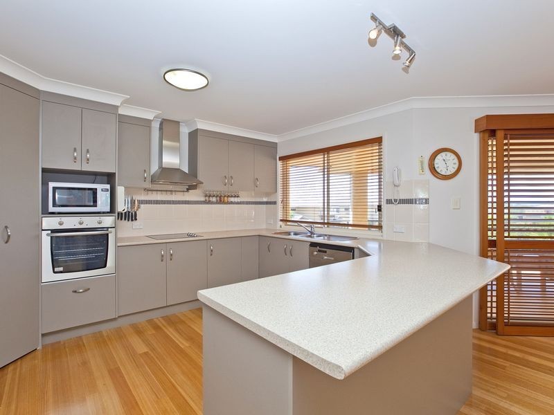 8 Sandune Place, Thornlands QLD 4164