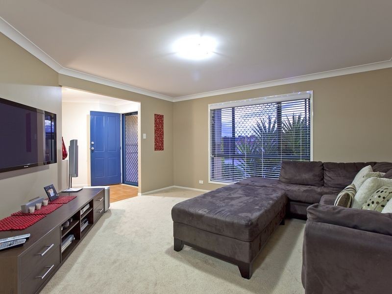 4 Veitch Close, Wellington Point QLD 4160
