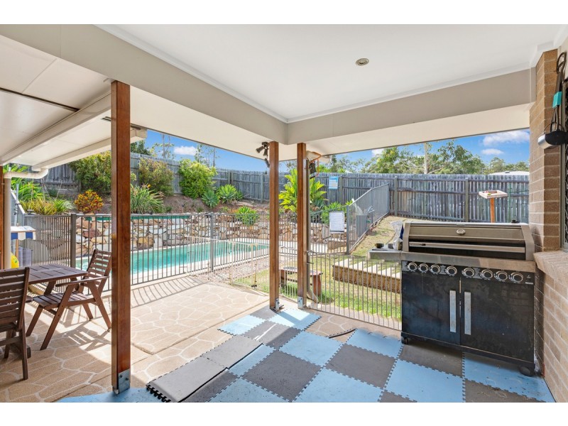 102 Brookvale Drive, Victoria Point QLD 4165