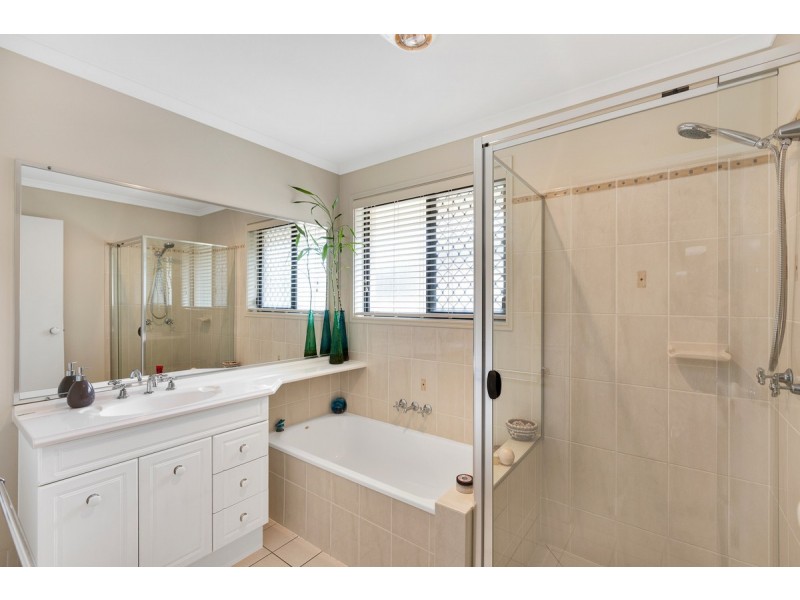 3 Syracuse Street, Redland Bay QLD 4165