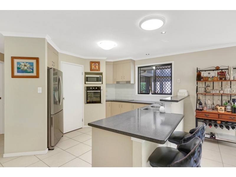 3 Syracuse Street, Redland Bay QLD 4165