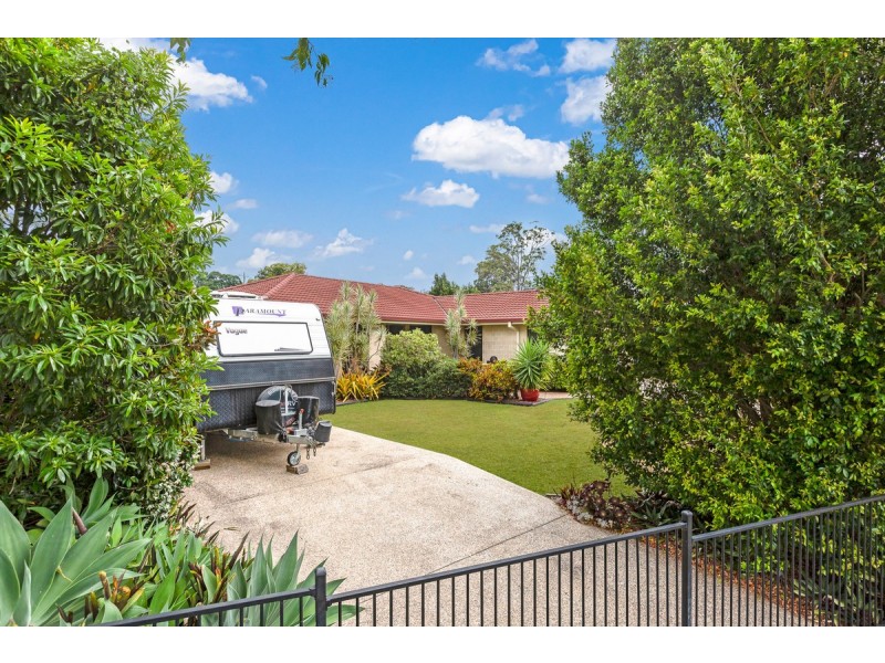 3 Syracuse Street, Redland Bay QLD 4165