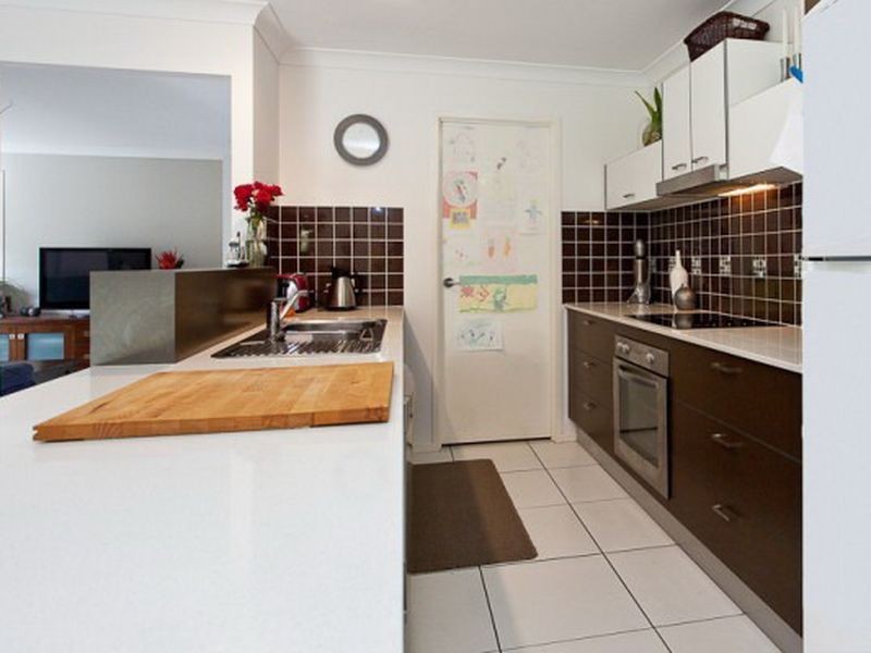 14 Whitsunday Place, Redland Bay QLD 4165