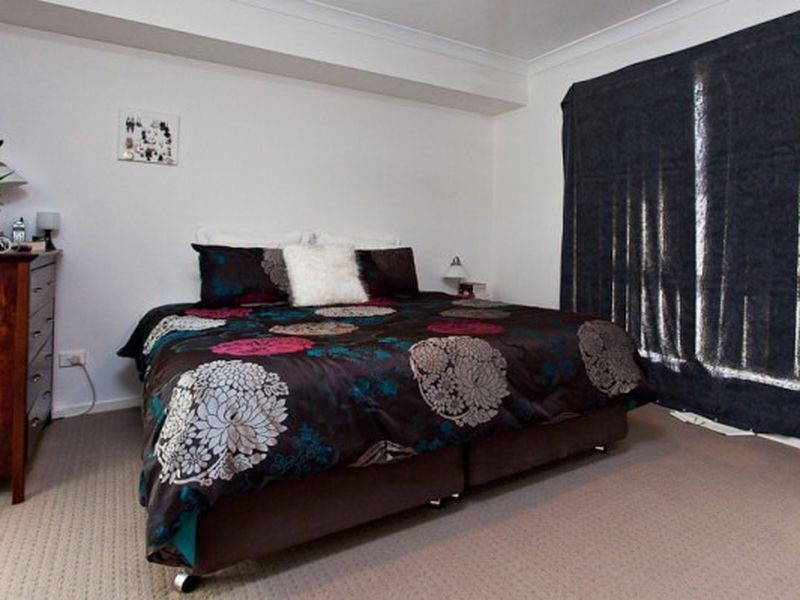 14 Whitsunday Place, Redland Bay QLD 4165