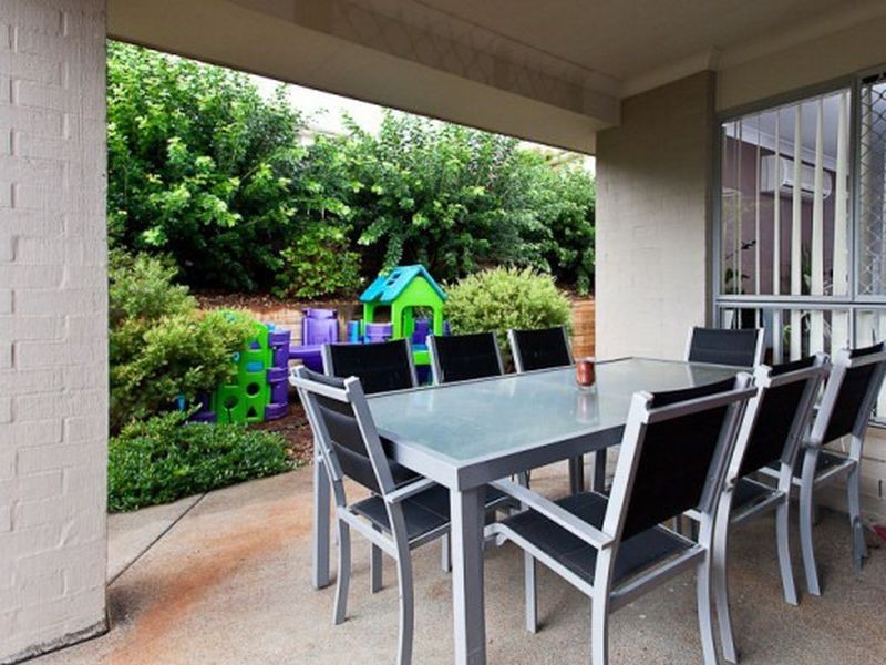 14 Whitsunday Place, Redland Bay QLD 4165