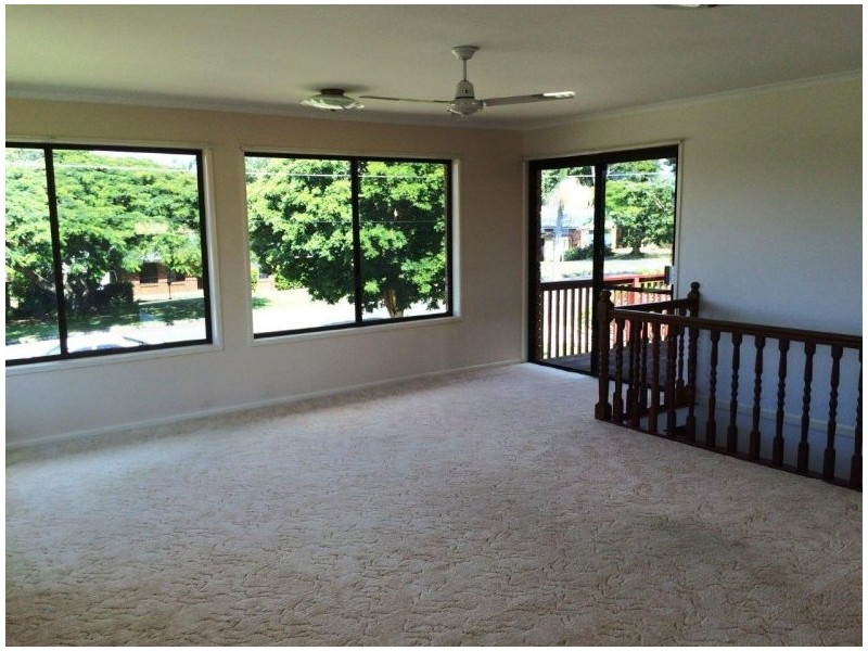 90 Long Street, Cleveland QLD 4163