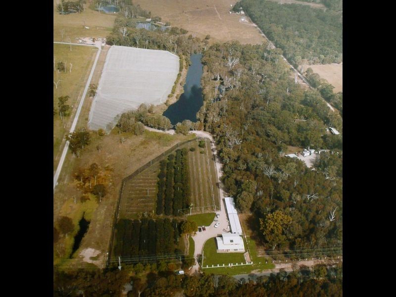 106 Giles Road, Redland Bay QLD 4165