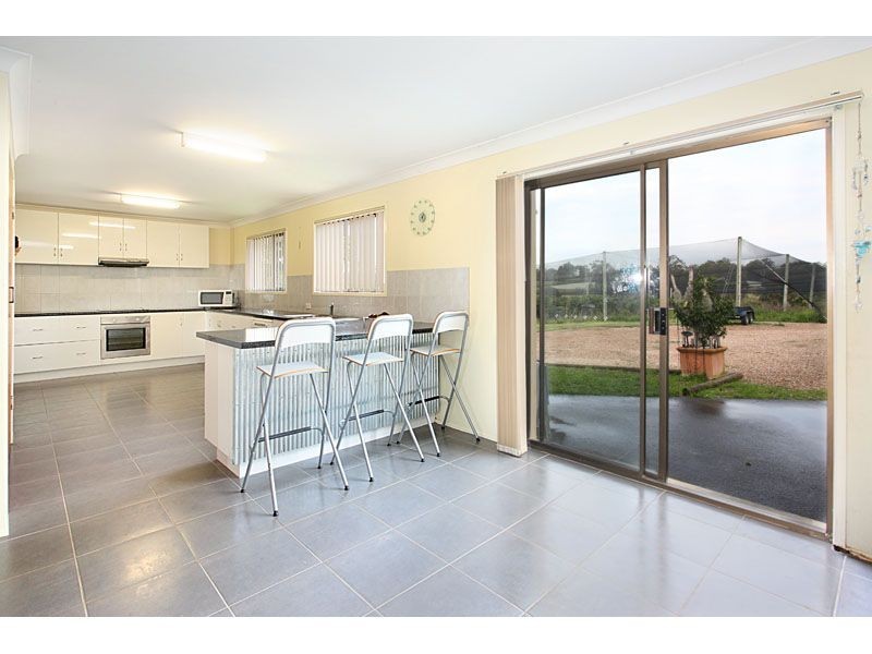 106 Giles Road, Redland Bay QLD 4165