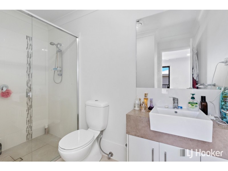 4/194 James Street, Redland Bay QLD 4165