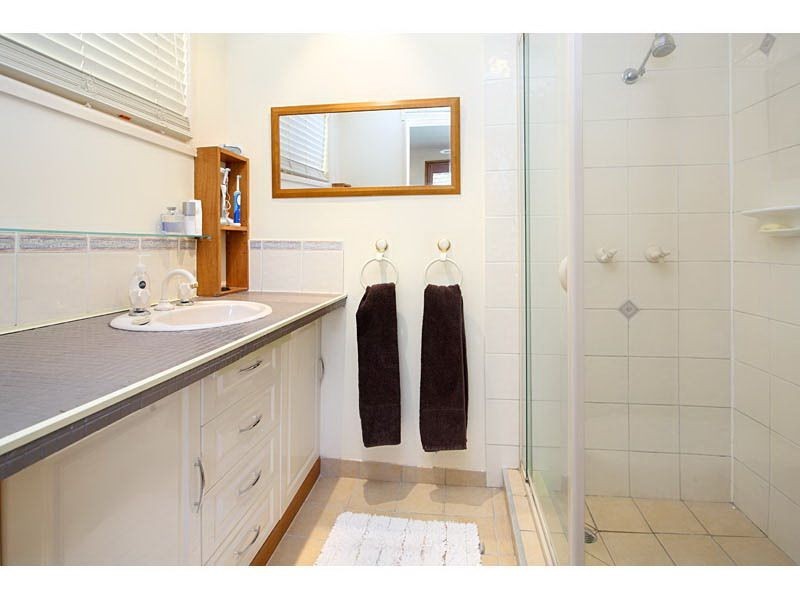 101 Island Street, Cleveland QLD 4163