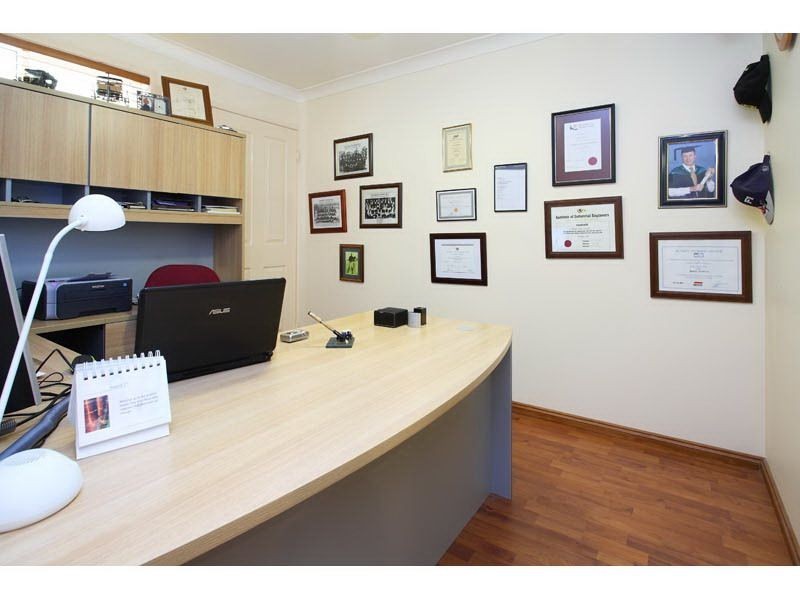 101 Island Street, Cleveland QLD 4163