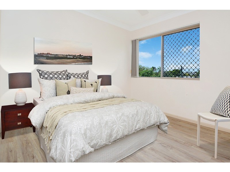 4/46 Robinson Street, Coorparoo QLD 4151