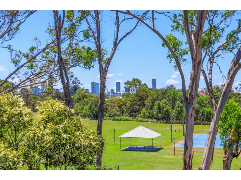 4/46 Robinson Street, Coorparoo QLD 4151