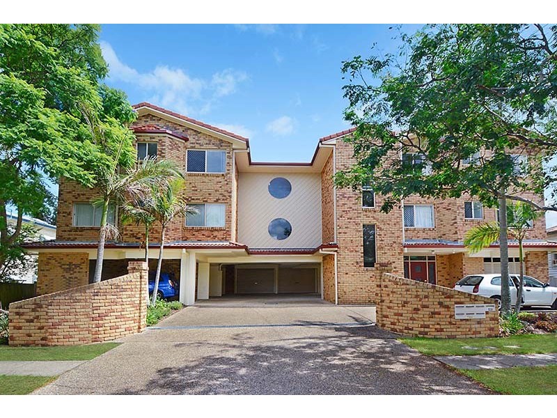 4/46 Robinson Street, Coorparoo QLD 4151
