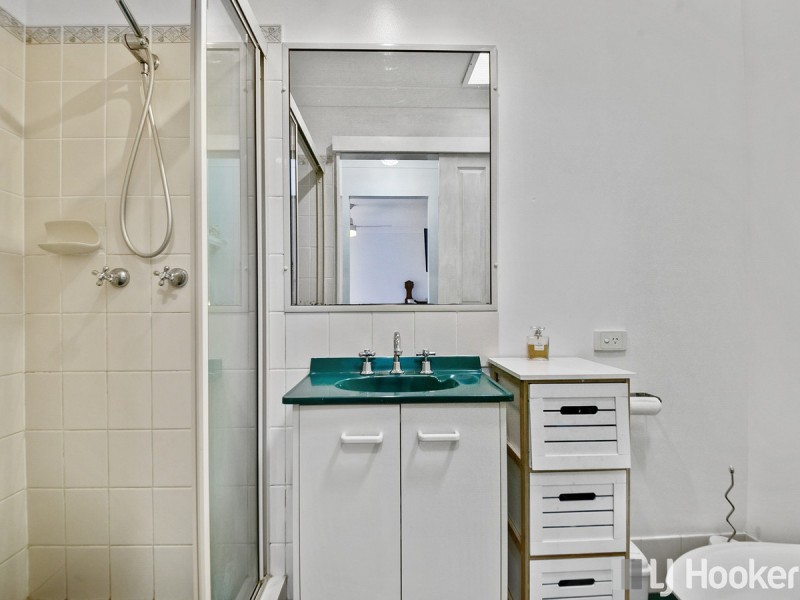 5 Alexander Avenue, Victoria Point QLD 4165