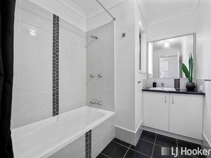 5 Alexander Avenue, Victoria Point QLD 4165