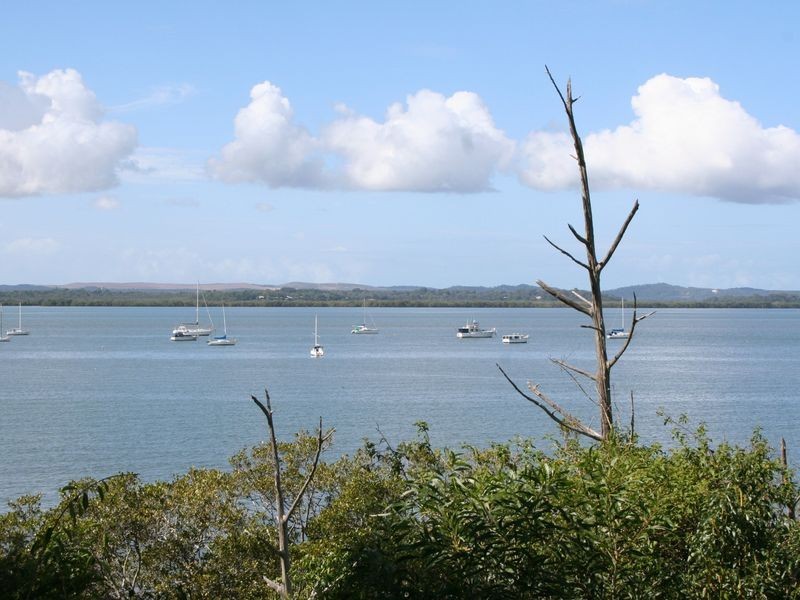 19 The Boulevard, Redland Bay QLD 4165