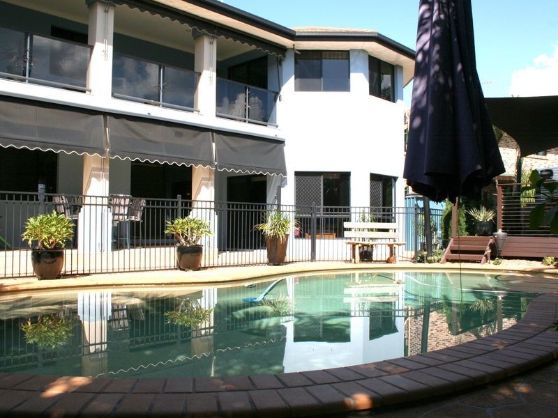 19 The Boulevard, Redland Bay QLD 4165