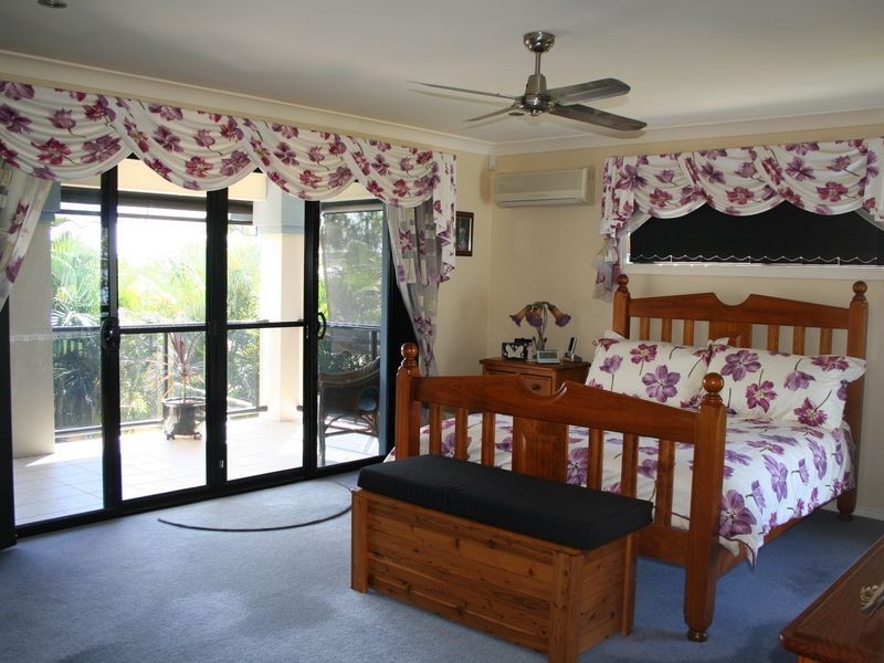 19 The Boulevard, Redland Bay QLD 4165