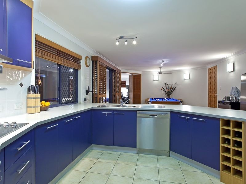 18 Trafalgar Vale Avenue, Wellington Point QLD 4160