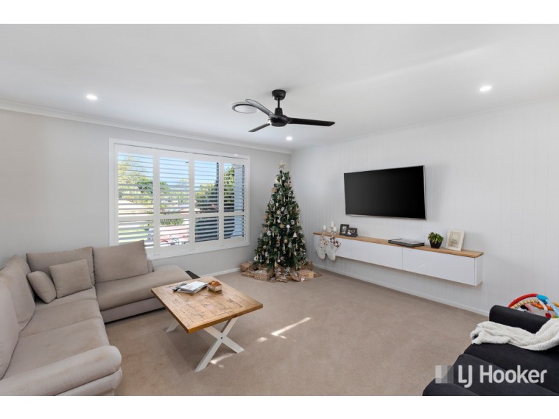 21 Manor Drive, Wellington Point QLD 4160