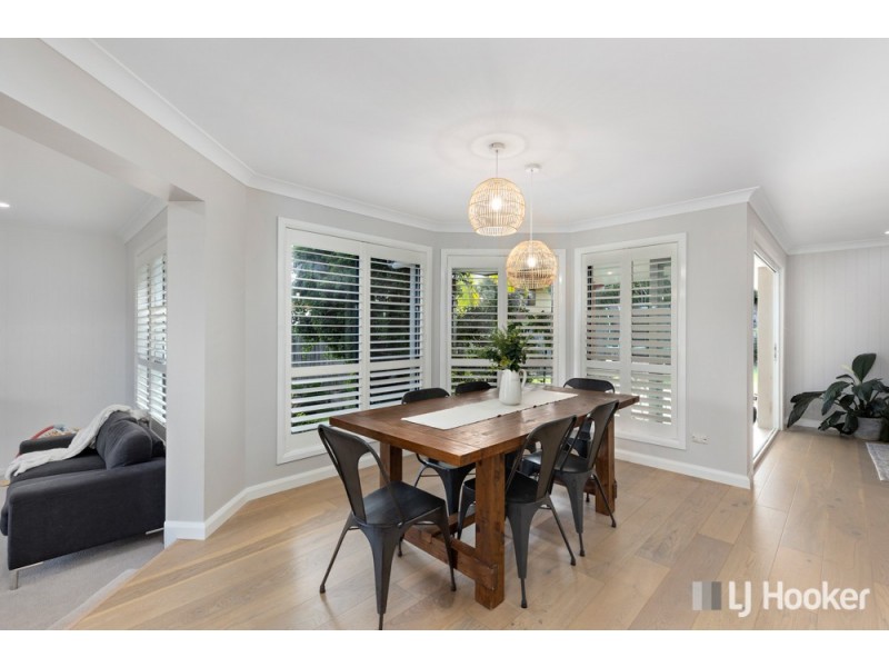 21 Manor Drive, Wellington Point QLD 4160