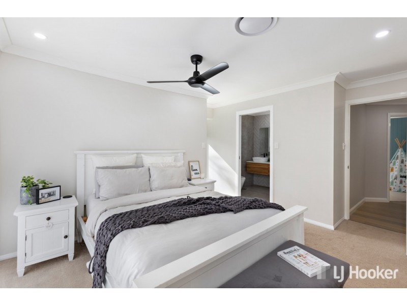 21 Manor Drive, Wellington Point QLD 4160