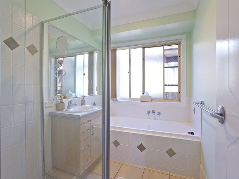 3 Tom Place (Merle Court), Birkdale QLD 4159