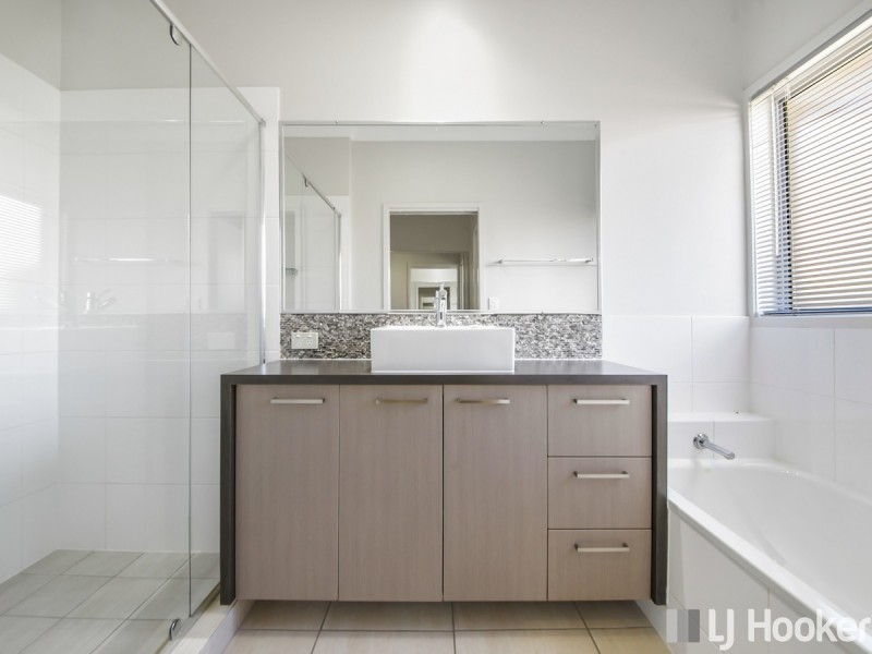 13 Aspen Place, Redland Bay QLD 4165