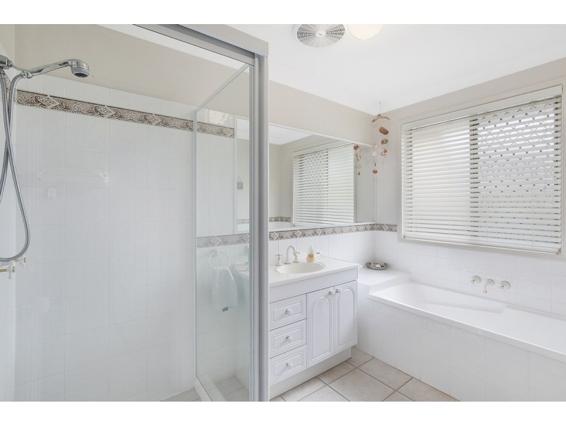 8 Carolena Street, Cleveland QLD 4163