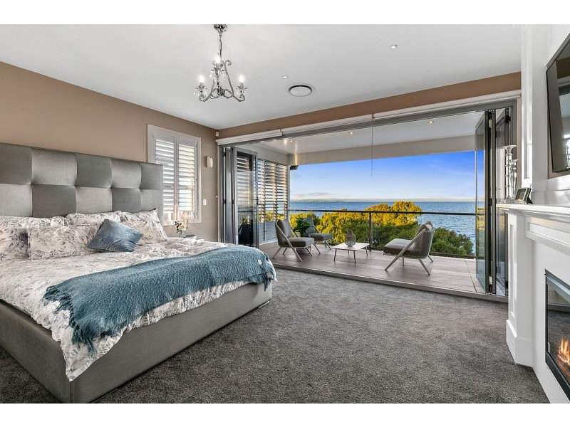 171 Shore Street North, Cleveland QLD 4163