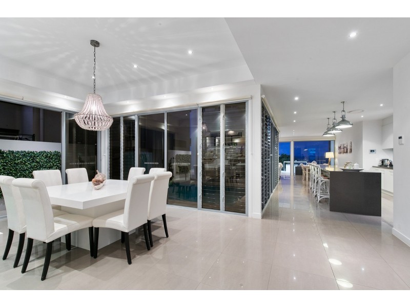 171 Shore Street North, Cleveland QLD 4163