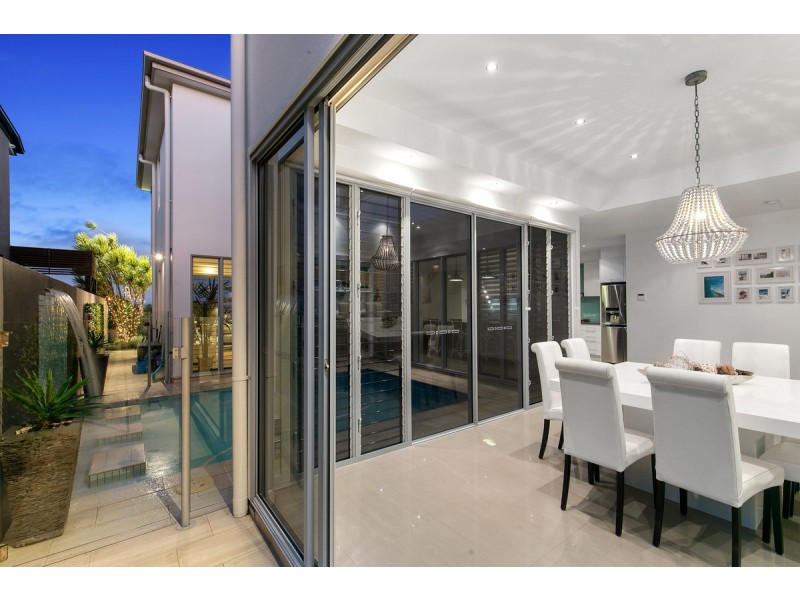 171 Shore Street North, Cleveland QLD 4163