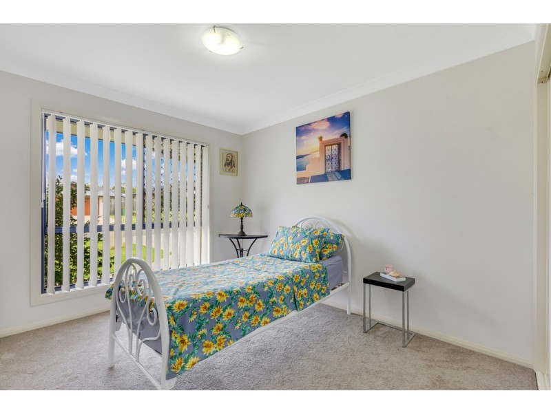 7 Poynter Street, Redland Bay QLD 4165