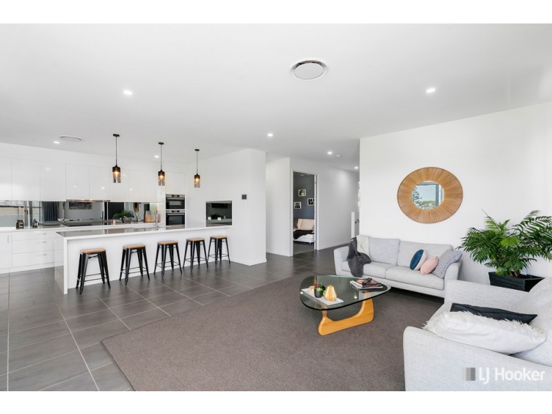 73 Waterville Drive, Thornlands QLD 4164