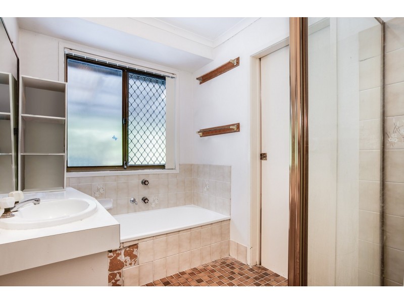 19 Cumberland Drive, Alexandra Hills QLD 4161