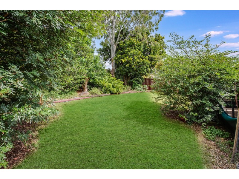 19 Cumberland Drive, Alexandra Hills QLD 4161