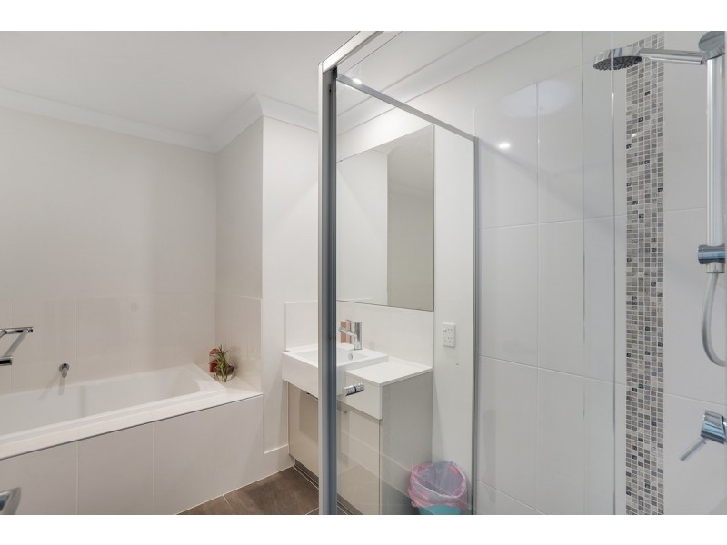 24 Golden Wattle Avenue, Mount Cotton QLD 4165