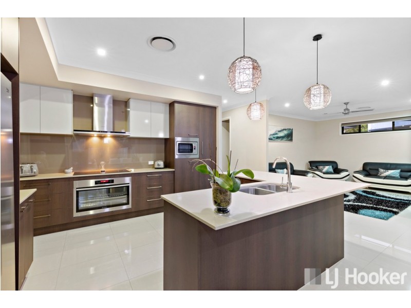 27 Brindabella Circuit, Thornlands QLD 4164