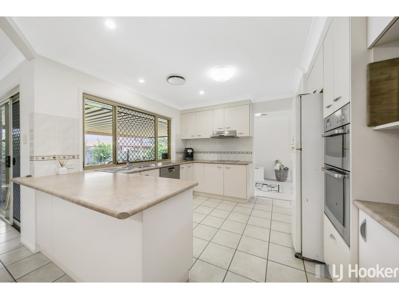 52 Leilani Drive, Birkdale QLD 4159