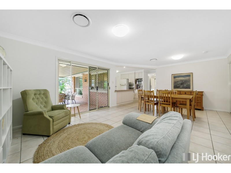 52 Leilani Drive, Birkdale QLD 4159
