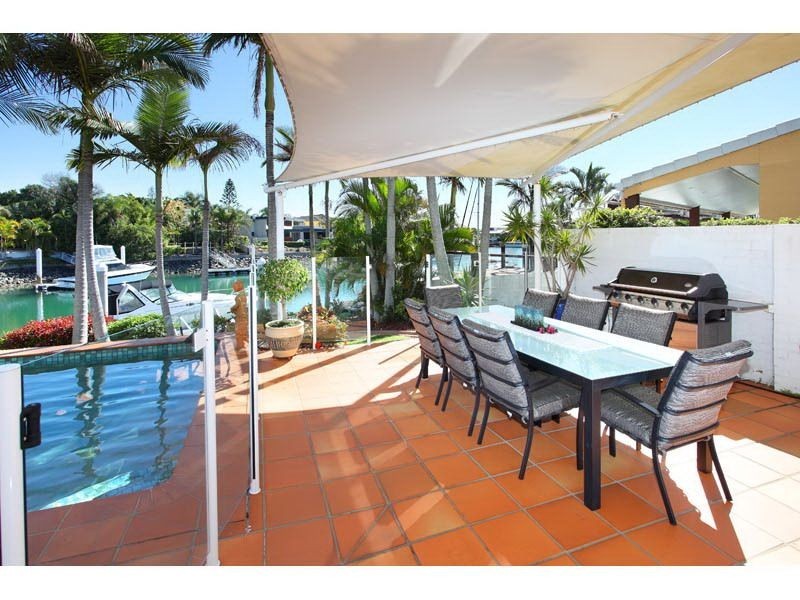 3 Captains Court, Raby Bay QLD 4163