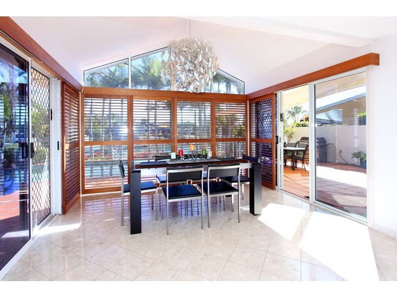 3 Captains Court, Raby Bay QLD 4163