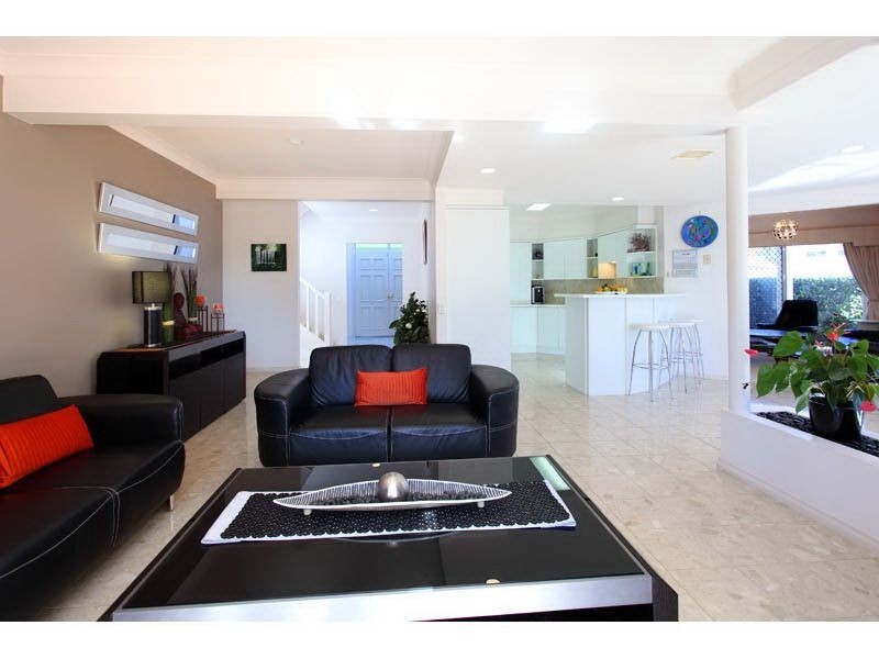 3 Captains Court, Raby Bay QLD 4163