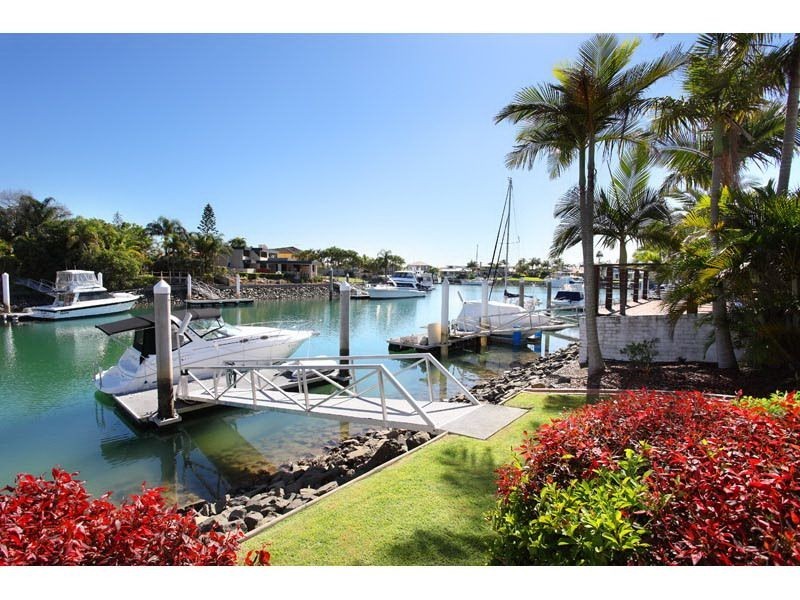 3 Captains Court, Raby Bay QLD 4163